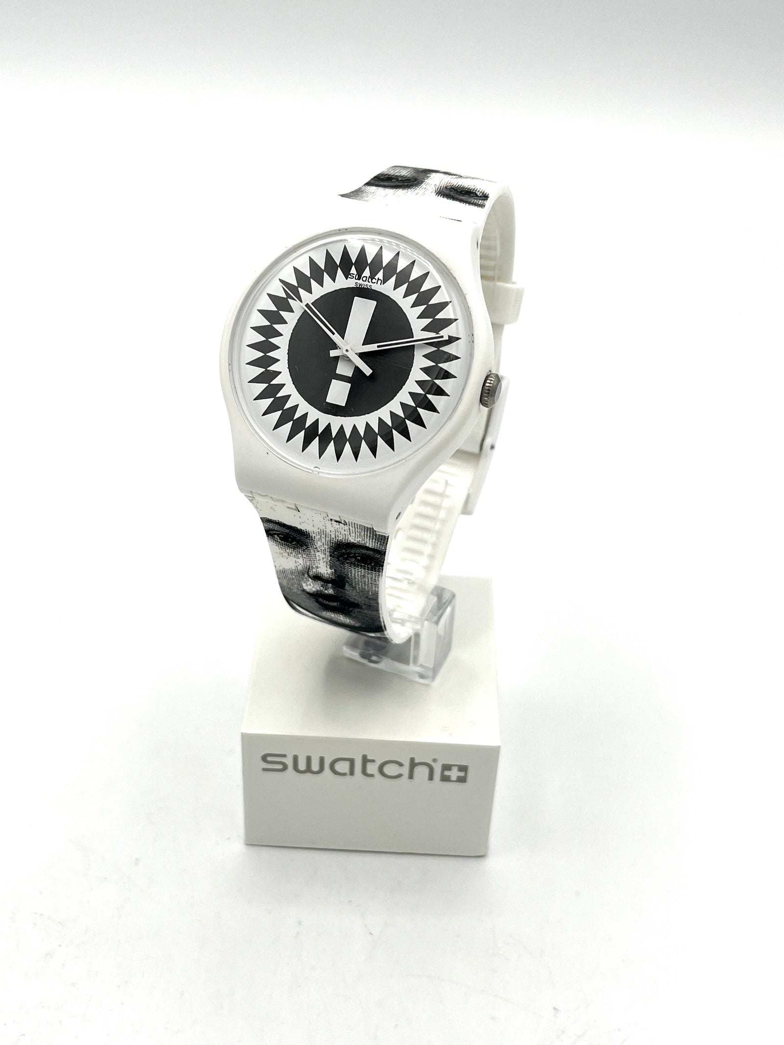 Swatch New Gent REFLECTING TIME SUOZ125 (2012)