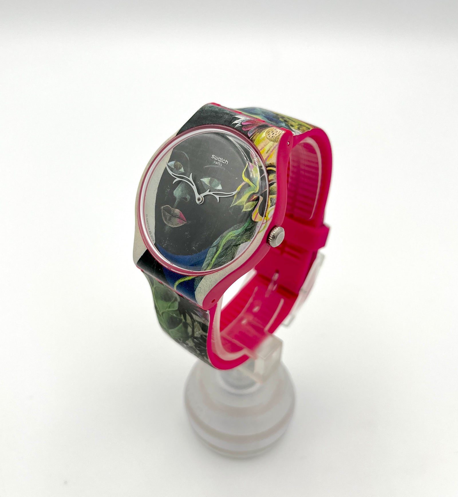 Swatch New Gent FLOWERHEAD SUOZ164 par Olaf Hajek (2014)