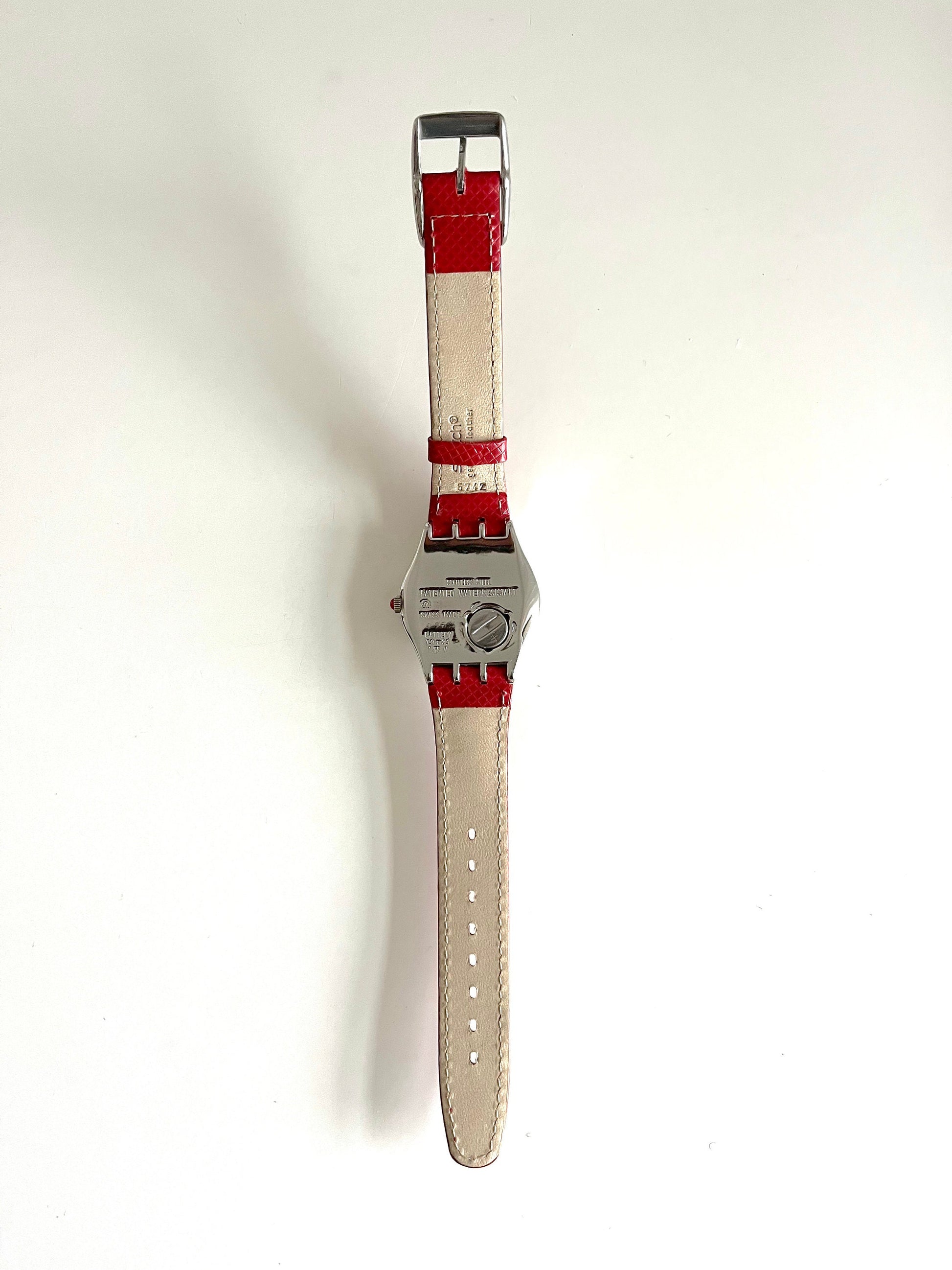 Swatch Irony Medium Red Amazon YLS103 (1995)