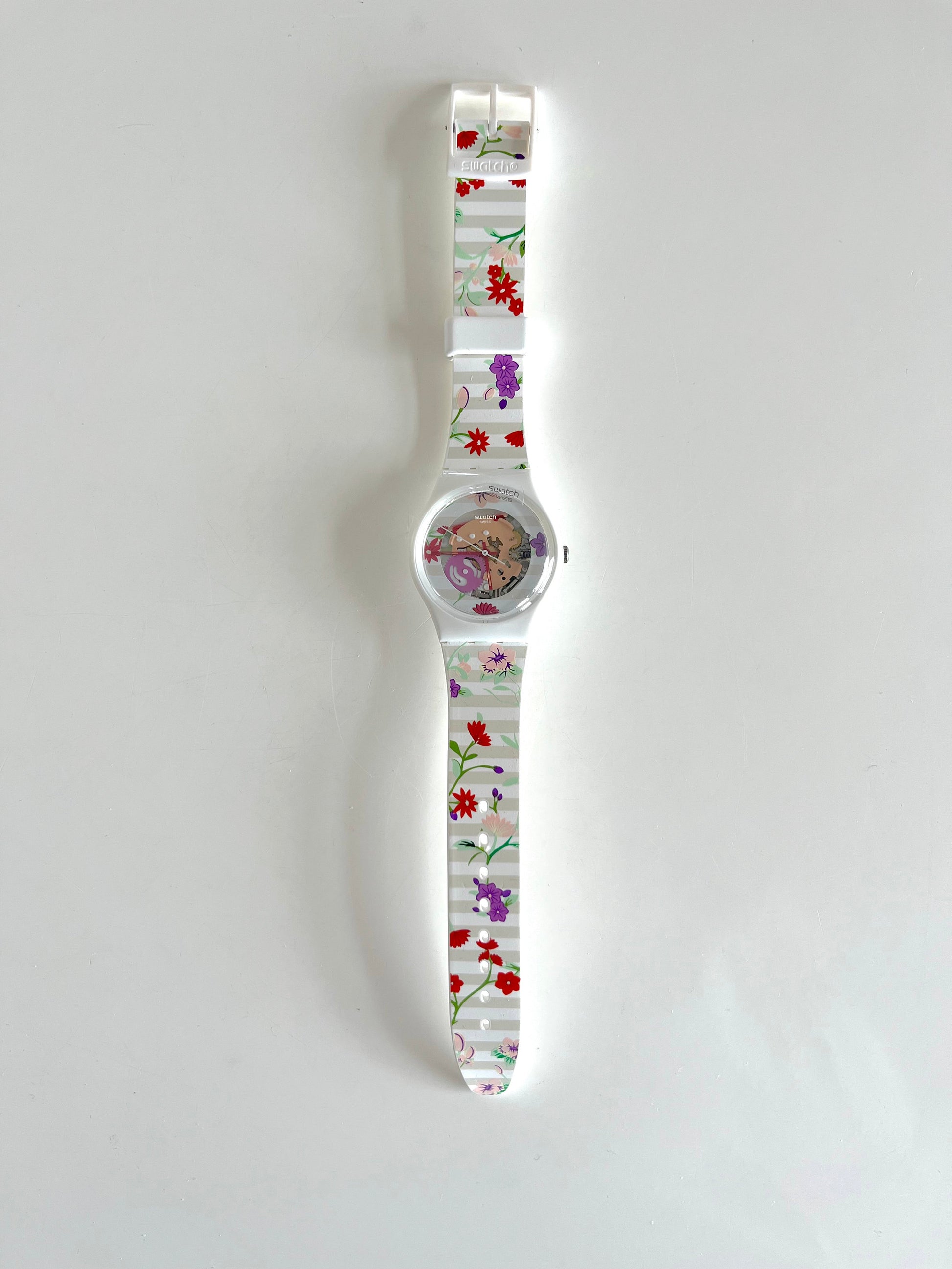 Swatch Gent BLOSSOMING LOVE Mother's Day special GZ290 (2014)