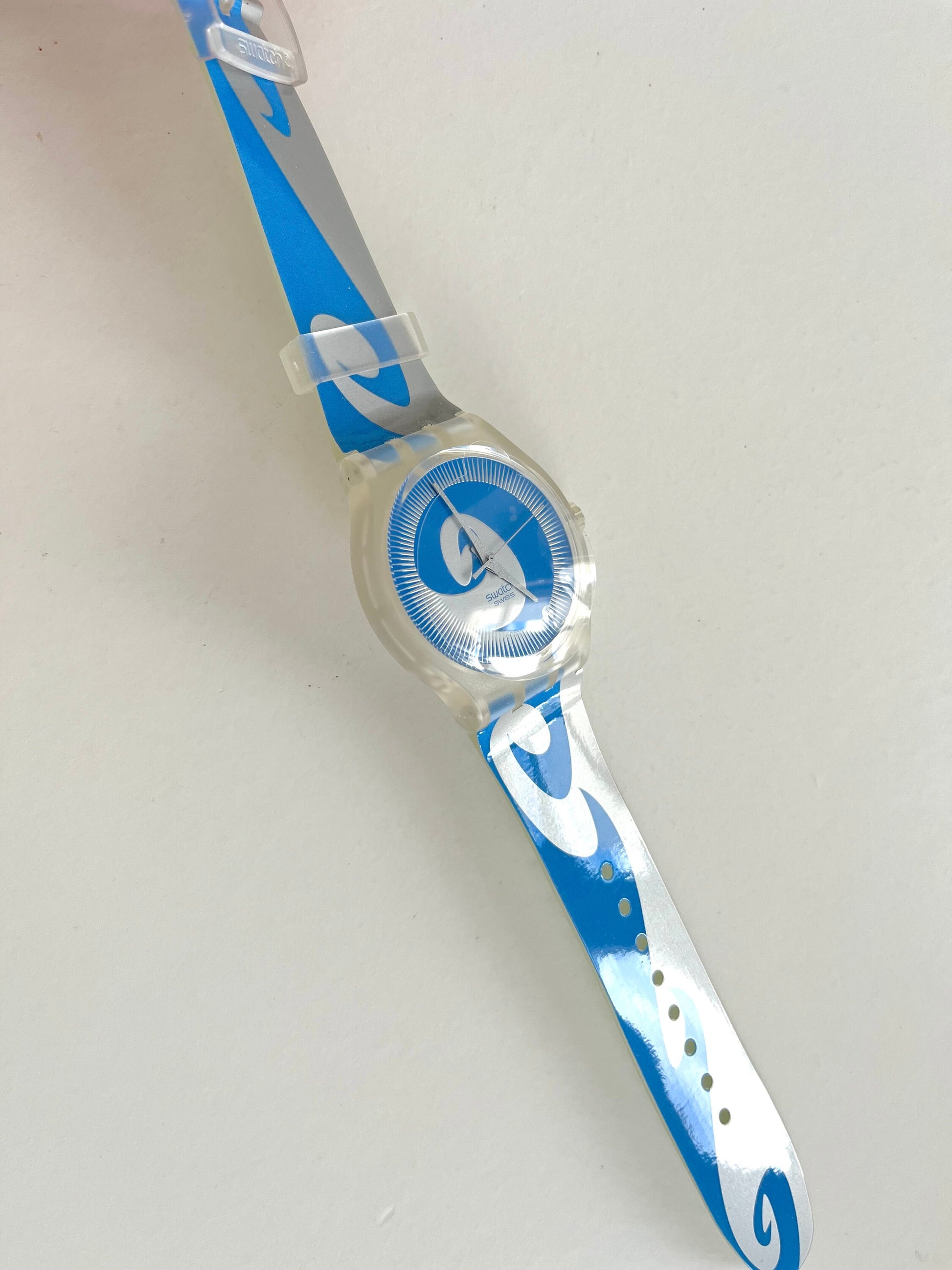 Swatch X-Large PERFECT WAVE SUDK111 (2004)