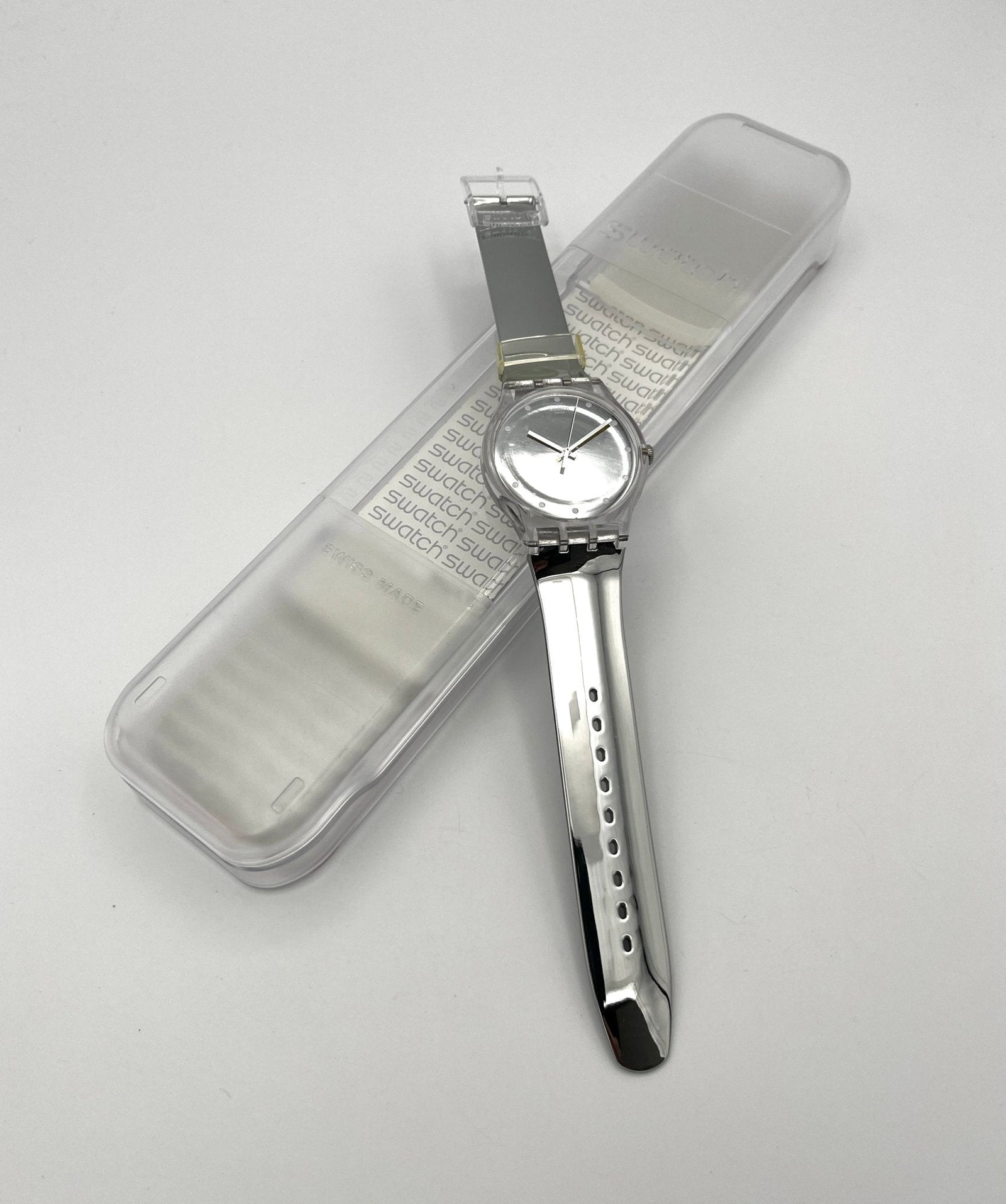 Swatch New Gent SHINY MOON SUOK121 (2016)